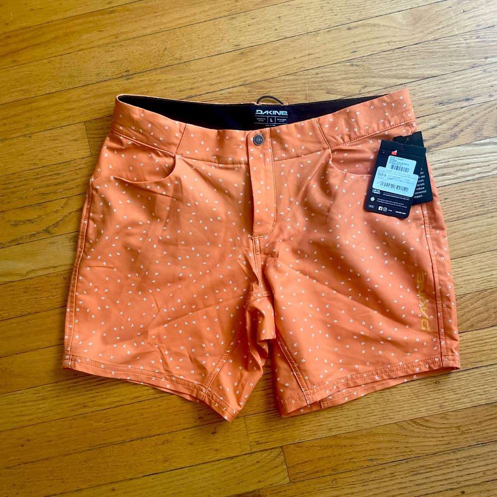 NWT Dakine Faye mtb short